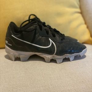 Nike FastFlex Black and White Kids Baseball Cleats